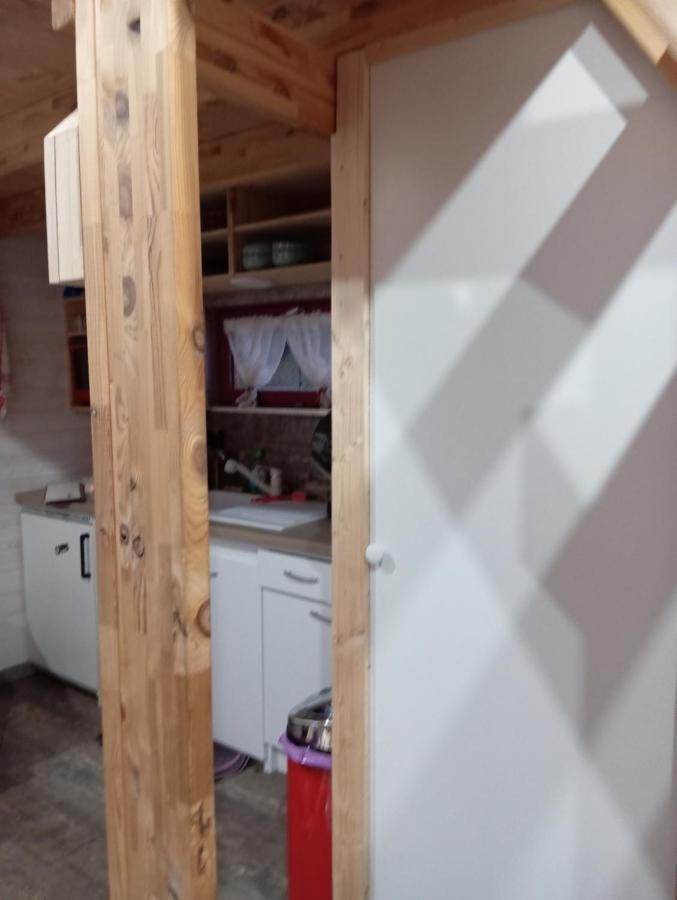 La P'Tite Maison Bois Du Herisson Menetrux-en-Joux Buitenkant foto