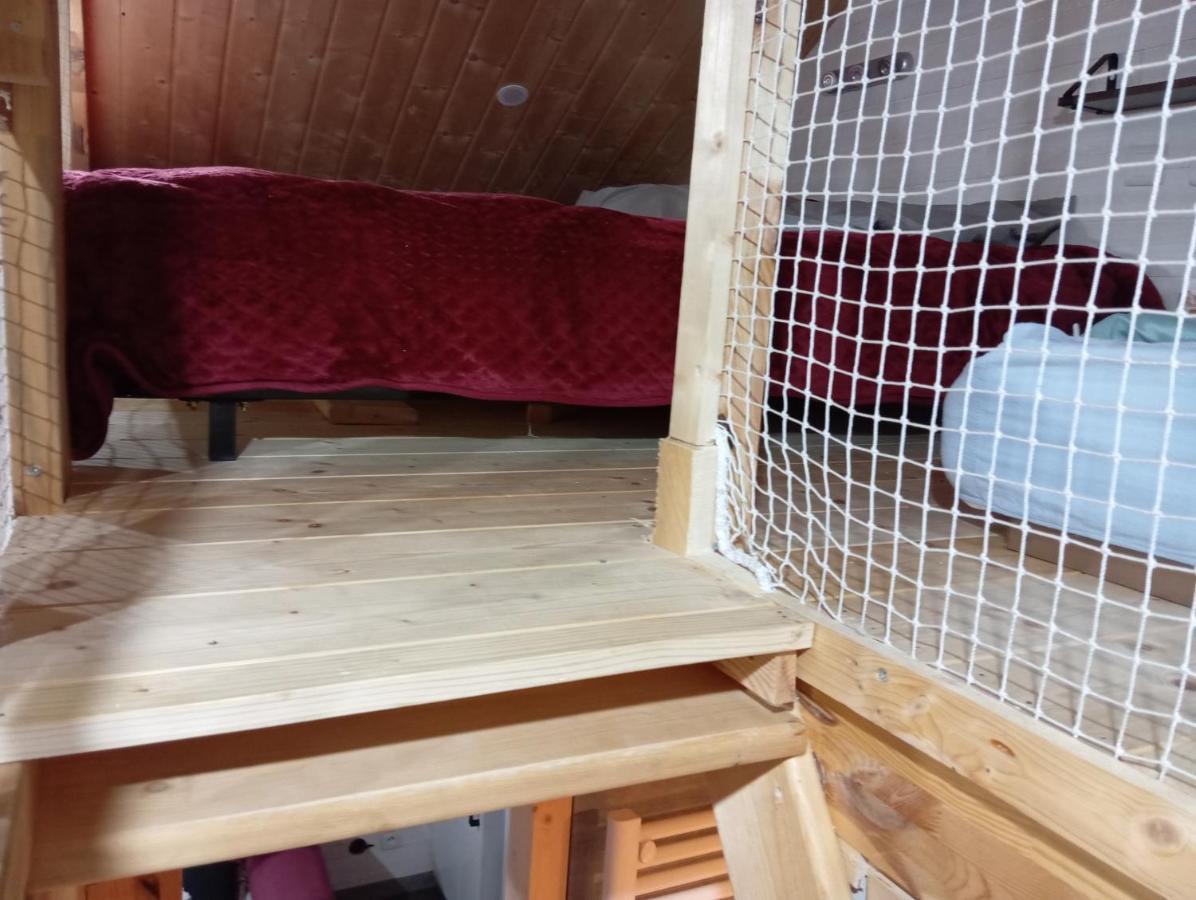 La P'Tite Maison Bois Du Herisson Menetrux-en-Joux Buitenkant foto